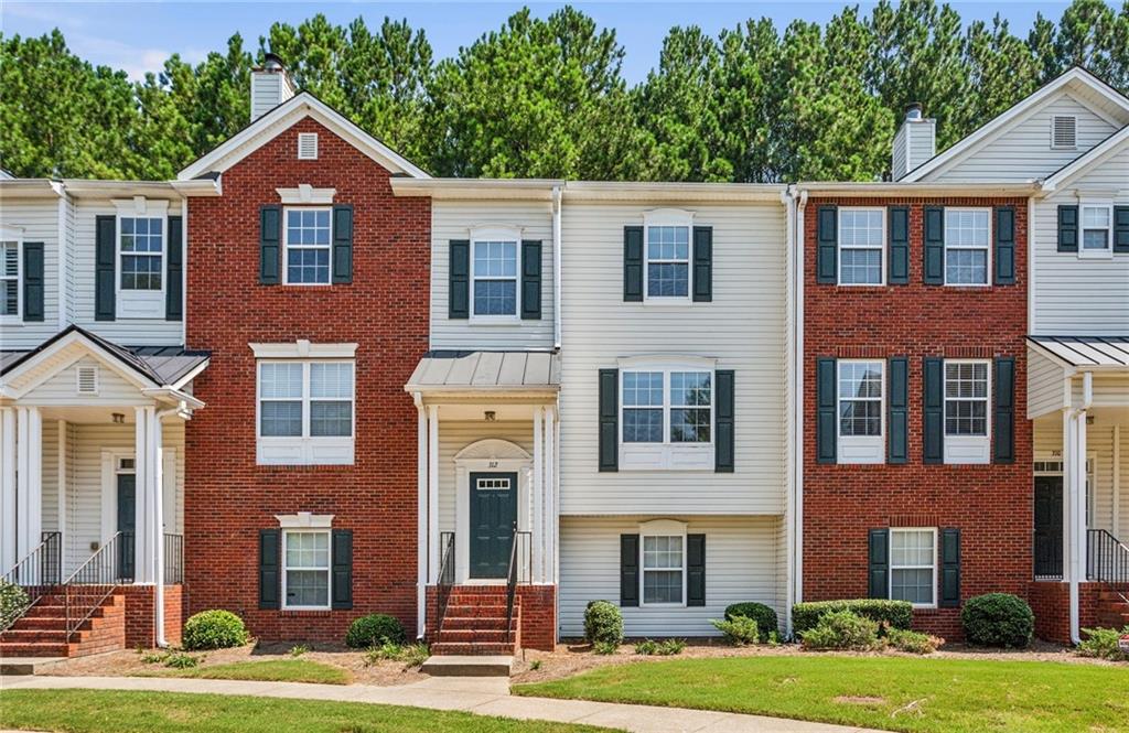 312 Village Circle UNIT B Woodstock, GA 30188