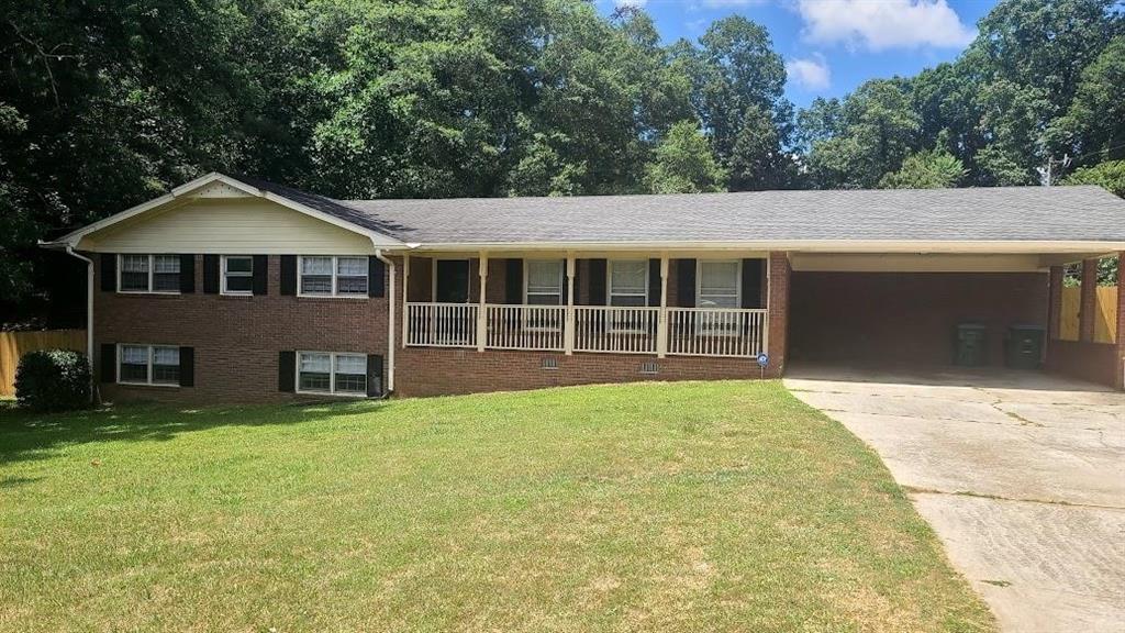 2417 Rockbridge Stone Mountain, GA 30087