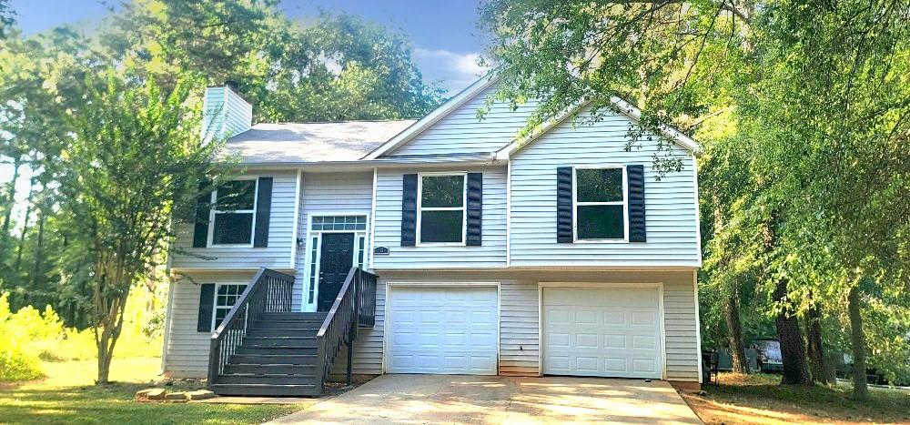 121 Ridgeway Point Ellenwood, GA 30294