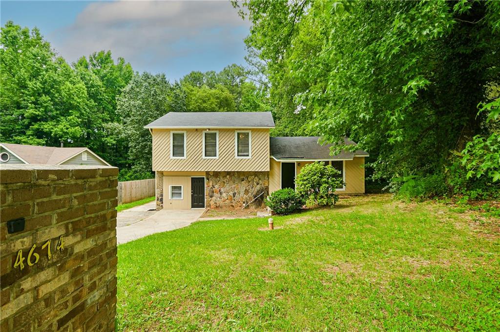 4674 Hairston Crossing Way Stone Mountain, GA 30083