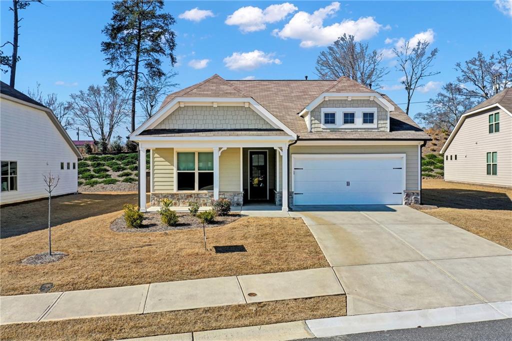 135 Rolling Hills Place Canton, GA 30114