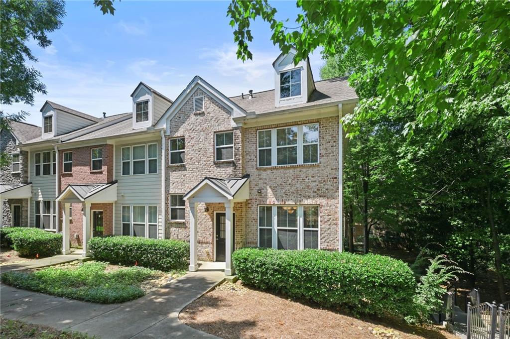 5482 Glenridge View Atlanta, GA 30342