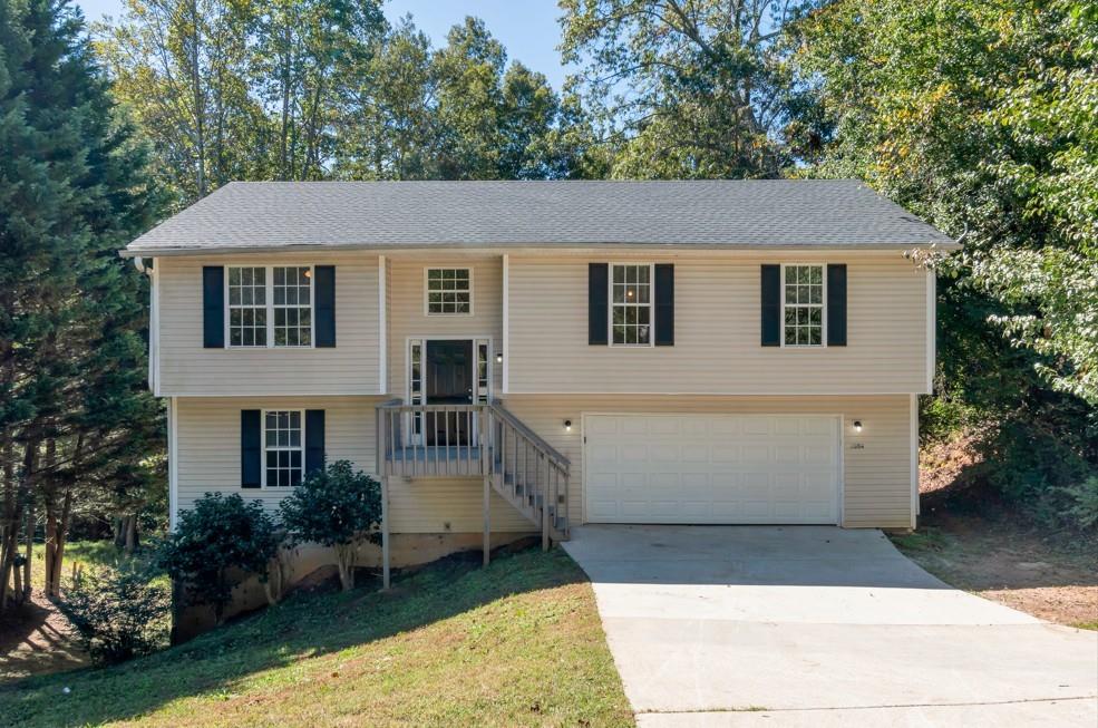 1054 Bridle Creek Drive Flowery Branch, GA 30542