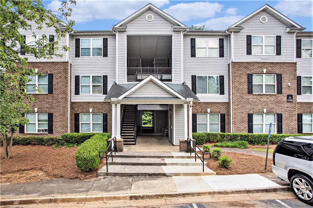 14104 Fairington Ridge Circle Lithonia, GA 30038