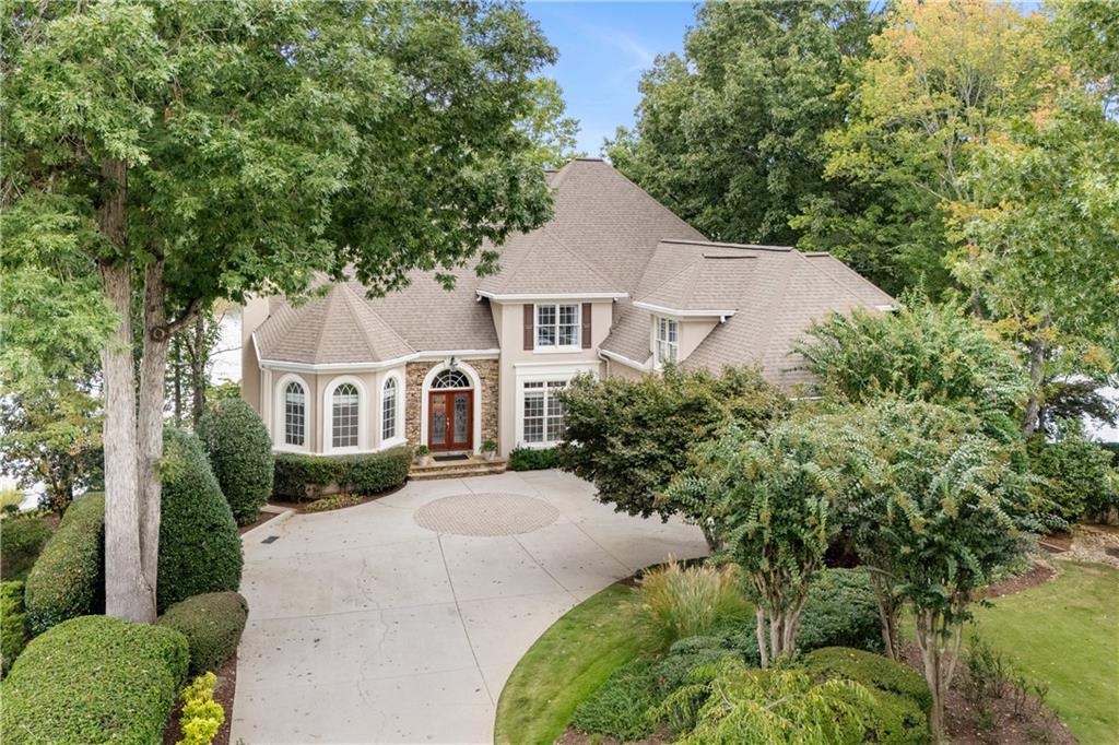 9105 Nesbit Lakes Drive Alpharetta, GA 30022