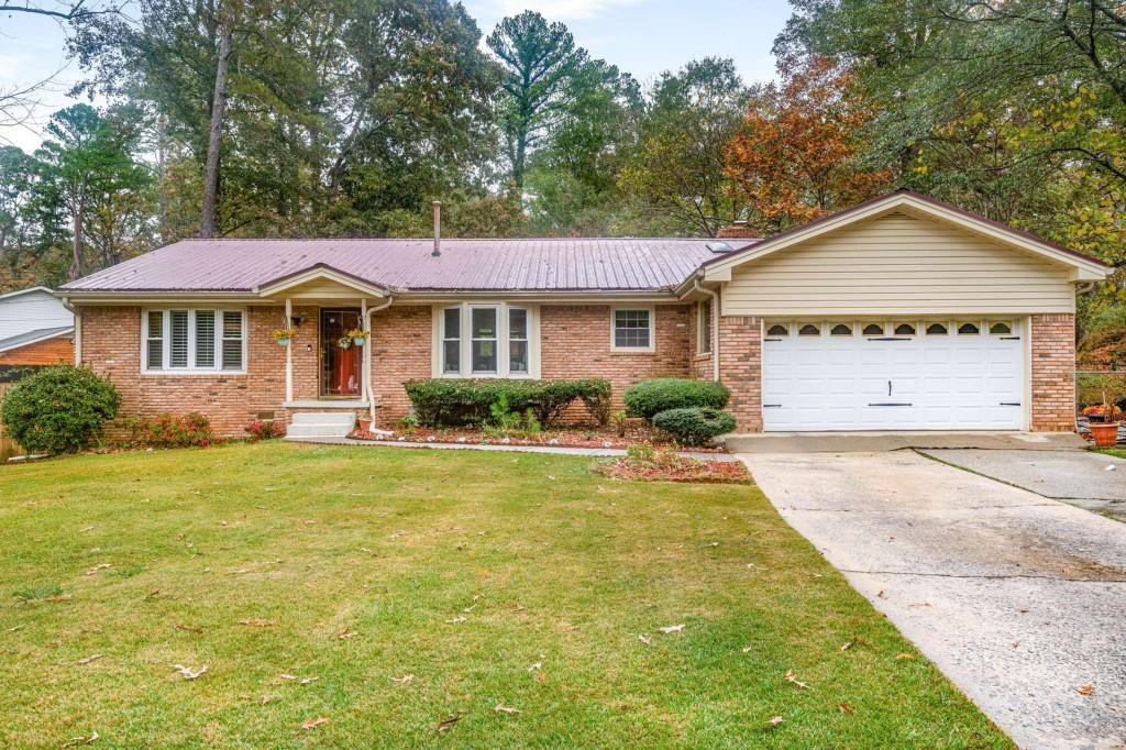 4252 Loveless Drive Ellenwood, GA 30294