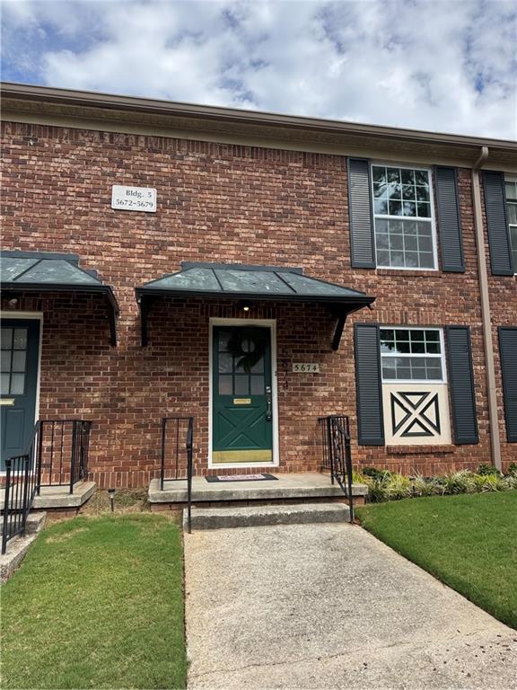 5674 Kingsport Drive UNIT #4 Atlanta, GA 30342