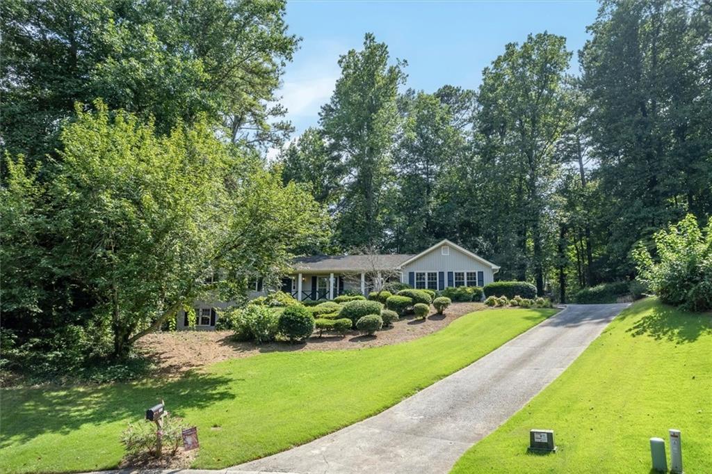 2461 Spring Field Court Marietta, GA 30068