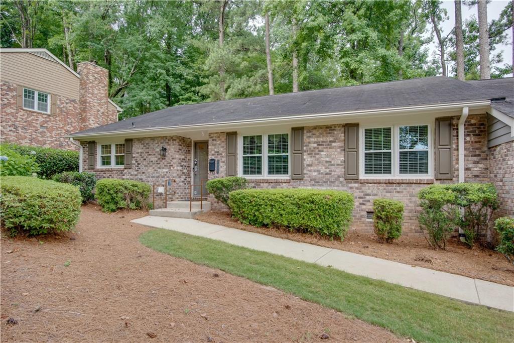 2400 Northlake Court Atlanta, GA 30345