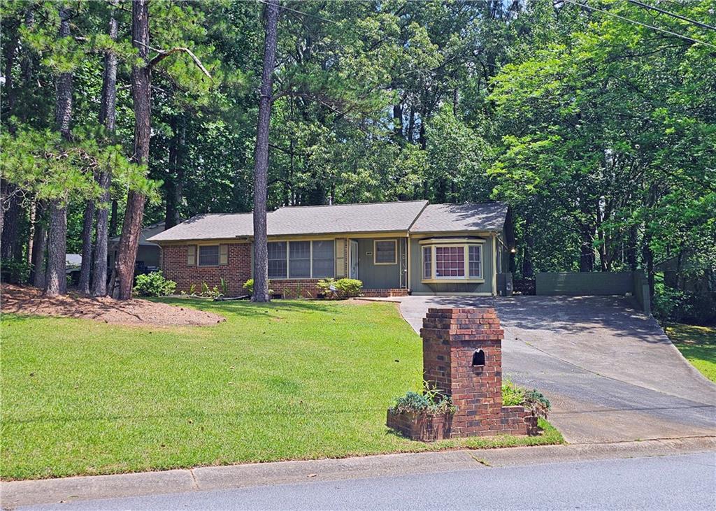 5318 Joan of Arc Atlanta, GA 30349