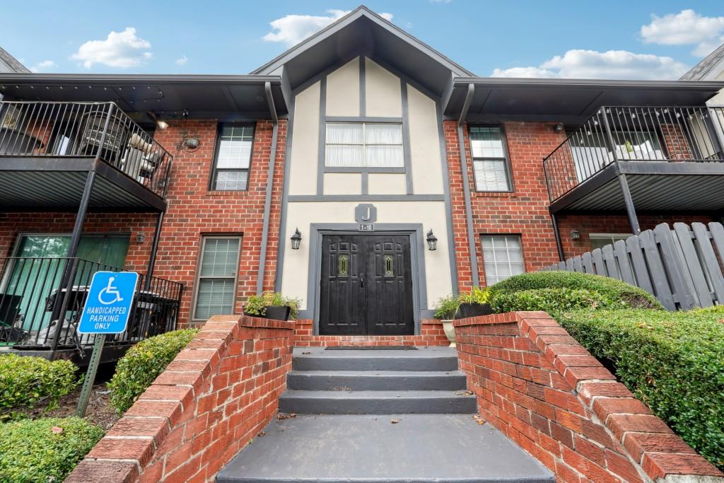 6851 Roswell Road UNIT J-9 Sandy Springs, GA 30328