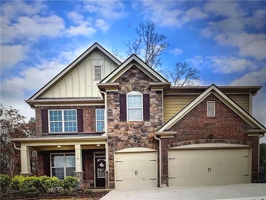 4279 Amberleaf Walk Lilburn, GA 30047