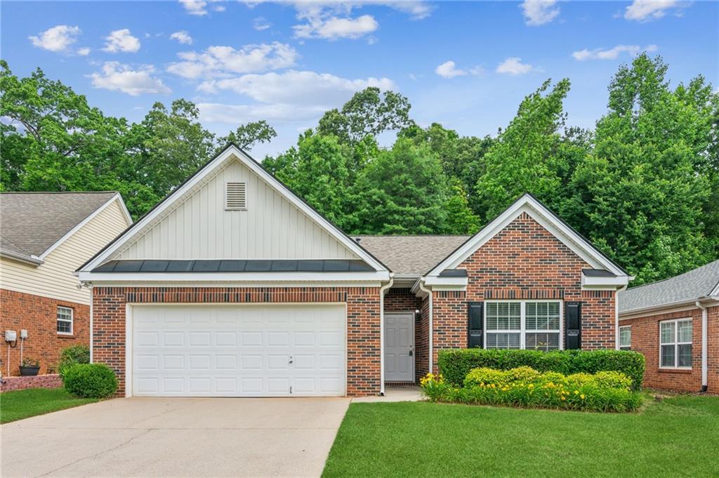 5601 Ashmoore Court Flowery Branch, GA 30542