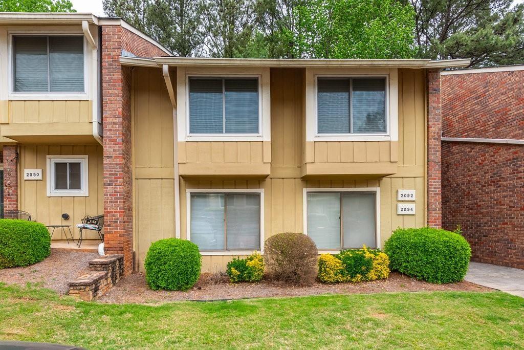 2092 Powers Ferry Trace Marietta, GA 30067