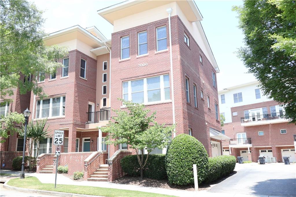 745 Fountainhead Lane UNIT #123 Atlanta, GA 30324