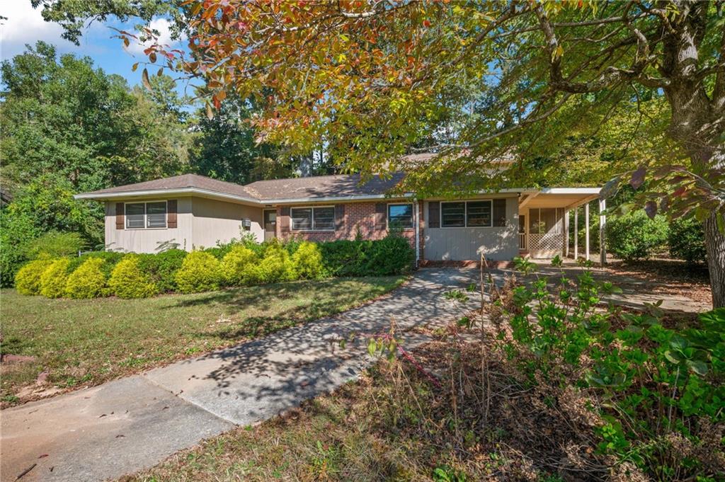 2355 Rugby Lane Atlanta, GA 30337