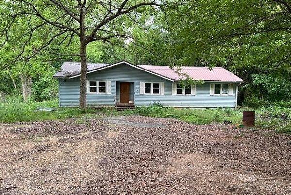 150 Pounds Road Tallapoosa, GA 30176