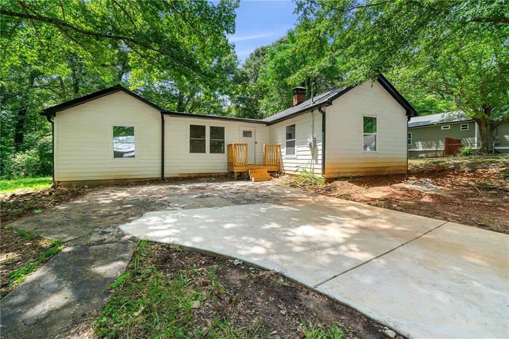 33 Ray Street Newnan, GA 30263