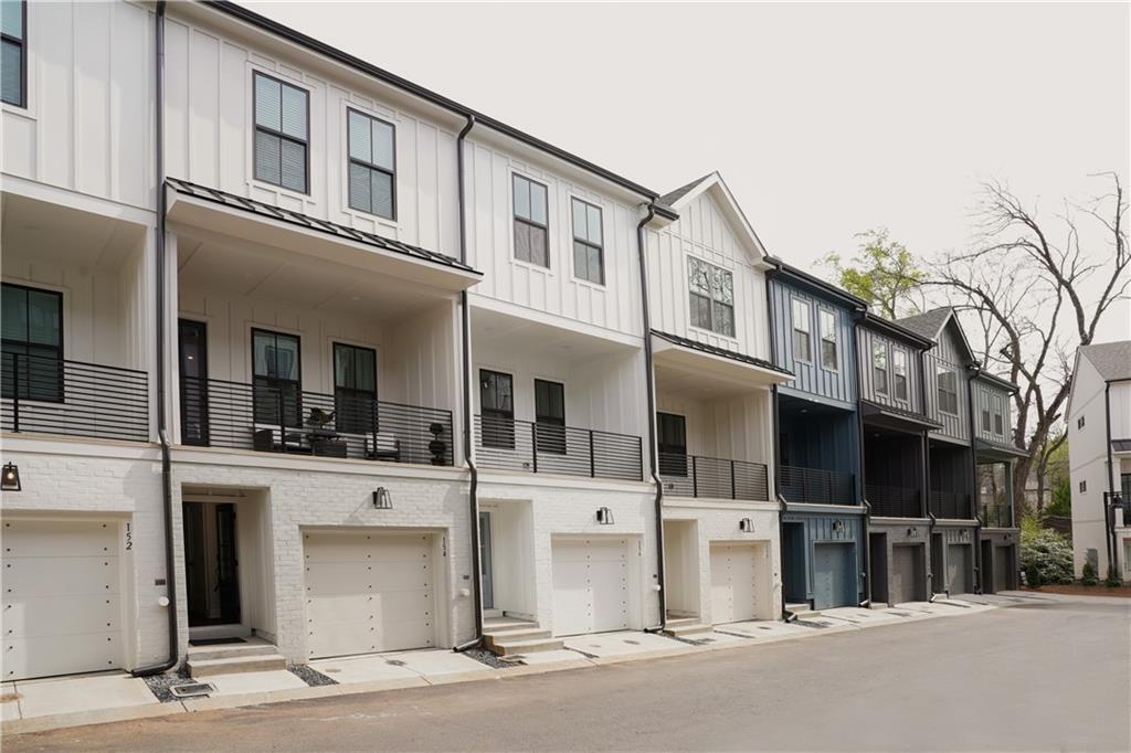 154 Chestnut Circle UNIT #80 Atlanta, GA 30342