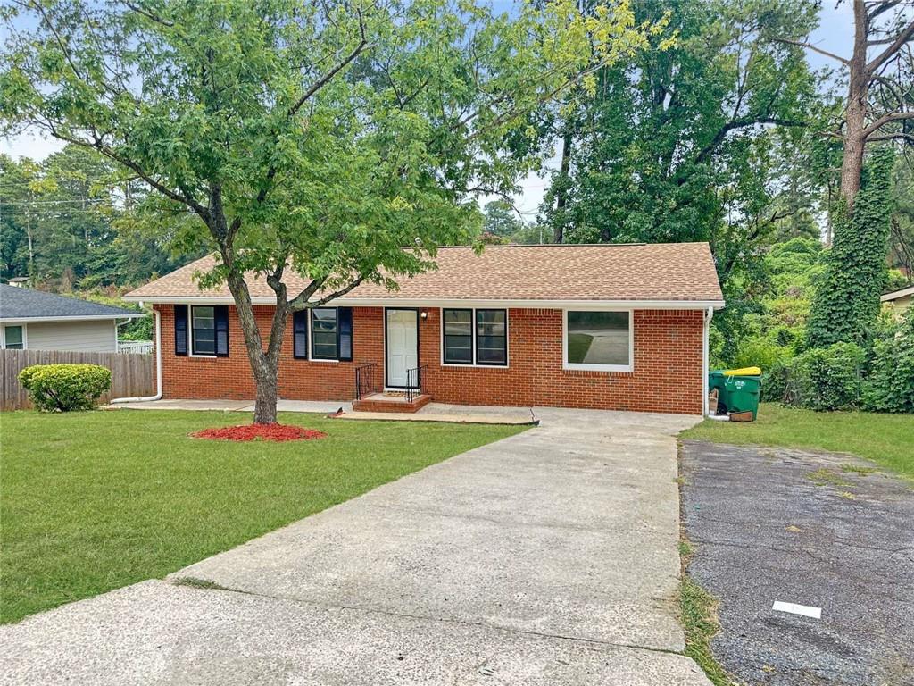 821 Needle Drive Forest Park, GA 30297