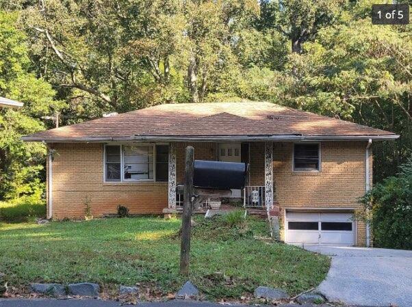 3345 Lake Valley Road Atlanta, GA 30331