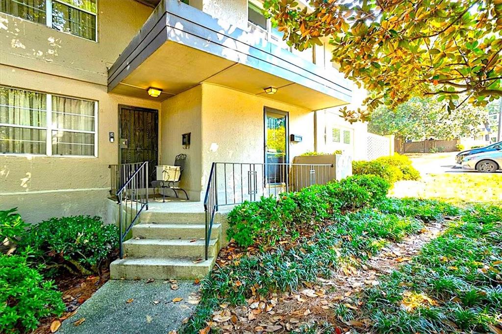 270 Lakemoore Drive UNIT #D Atlanta, GA 30342