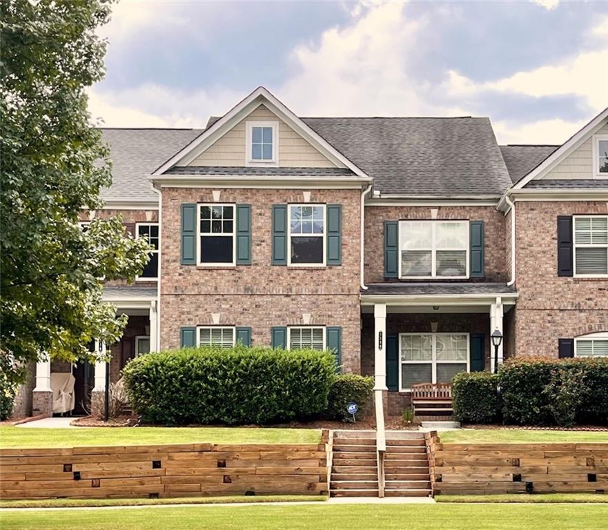 1118 Lake Point Way Suwanee, GA 30024