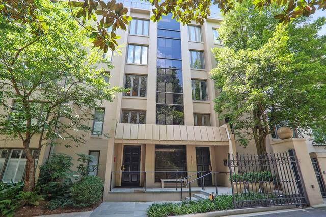 2765 Peachtree Road UNIT #4 Atlanta, GA 30305