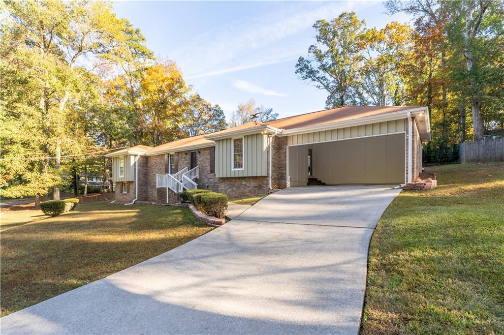 742 Mountainbrooke Circle Stone Mountain, GA 30087