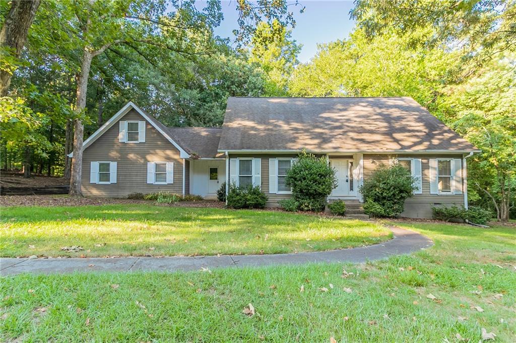 512 Cherokee Mills Drive Woodstock, GA 30189