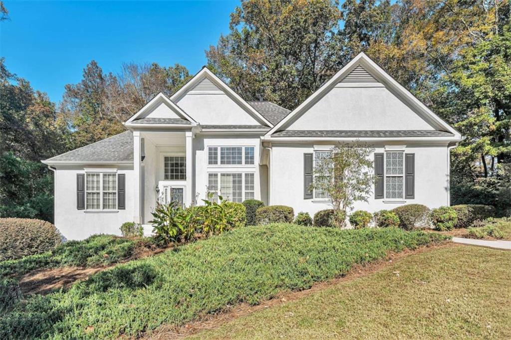 422 Abrell Woods Court Peachtree City, GA 30269