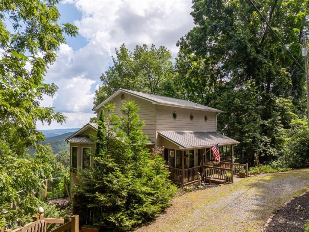 1534 Walnut Ridge Ellijay, GA 30536