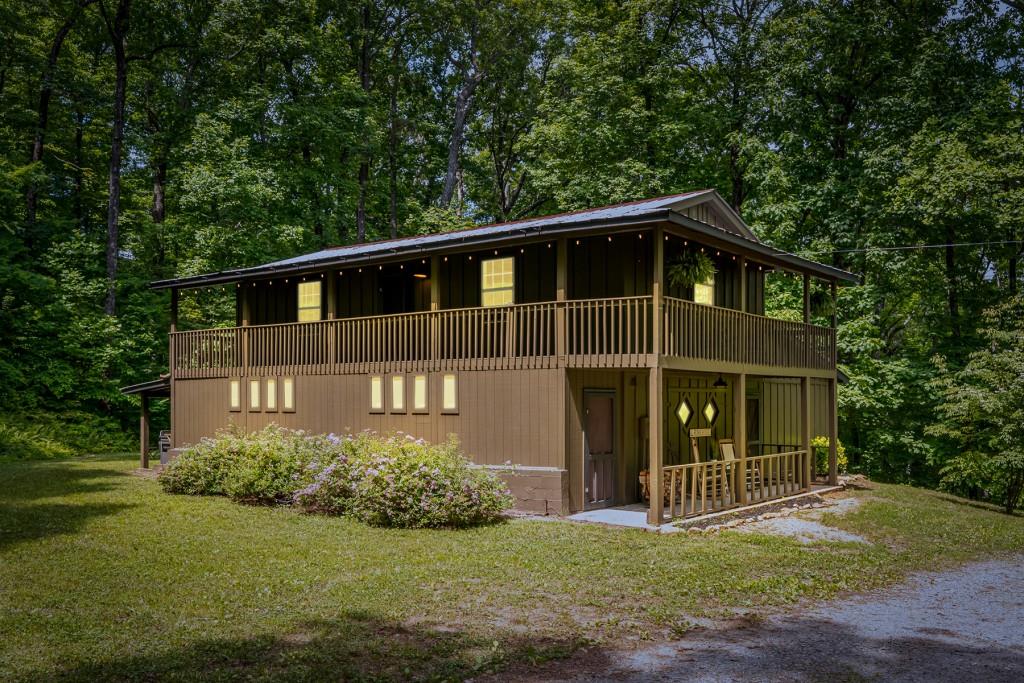 686 Laurel Hill Lane Ellijay, GA 30536