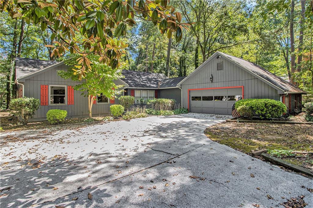 1376 Hidden Hills Parkway Stone Mountain, GA 30088