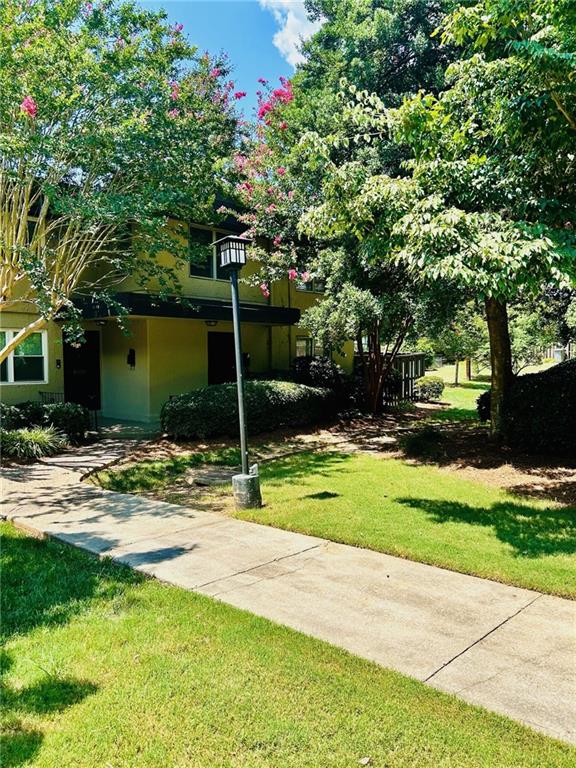 307 Lakemoore Drive UNIT D Atlanta, GA 30342