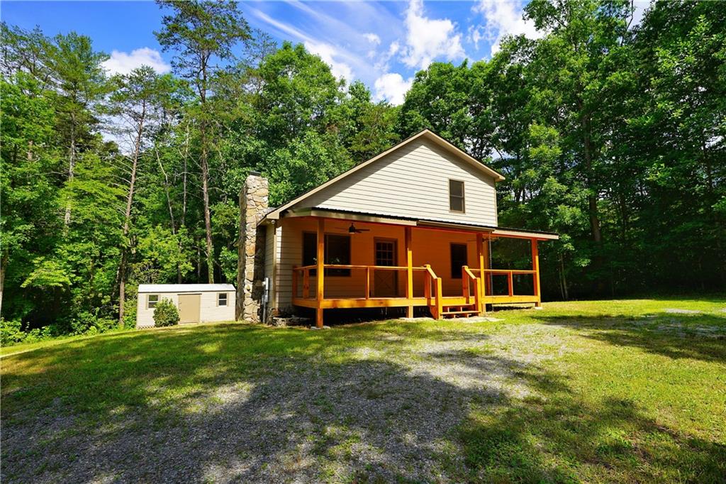 989 New Liberty Road Ellijay, GA 30536