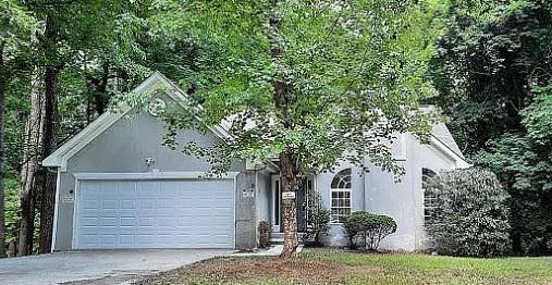 2062 Pine Cone Drive Atlanta, GA 30331