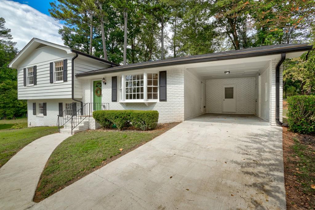 140 Lisa Lane Smyrna, GA 30082