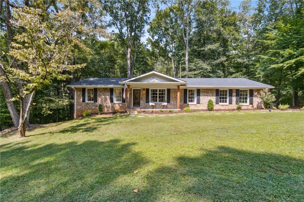 4174 Walnut Circle Flowery Branch, GA 30542