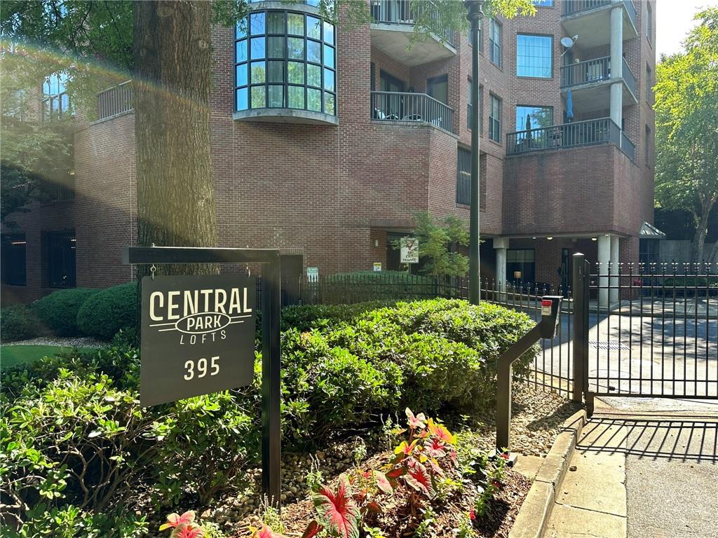 395 Central Park Place UNIT #450 Atlanta, GA 30312