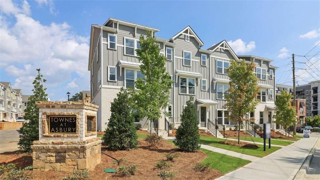 105 Chestnut Trace UNIT #12 Atlanta, GA 30354