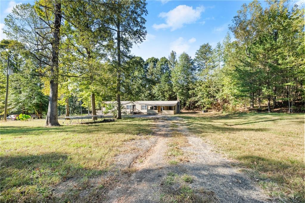 643 Nichols Road Pendergrass, GA 30567