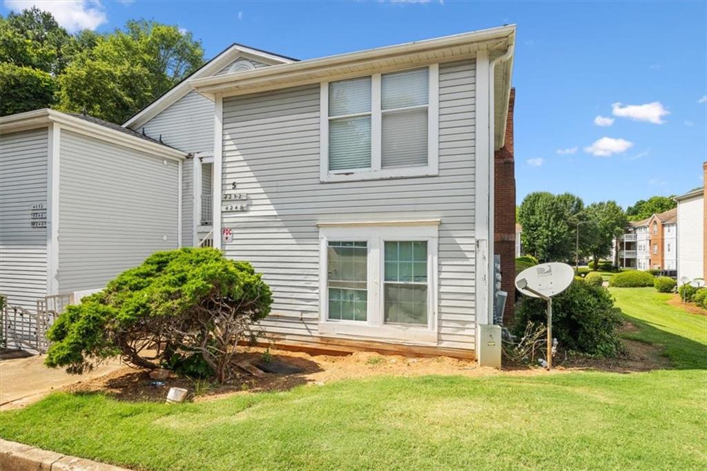 4252 Parkview Court Stone Mountain, GA 30083