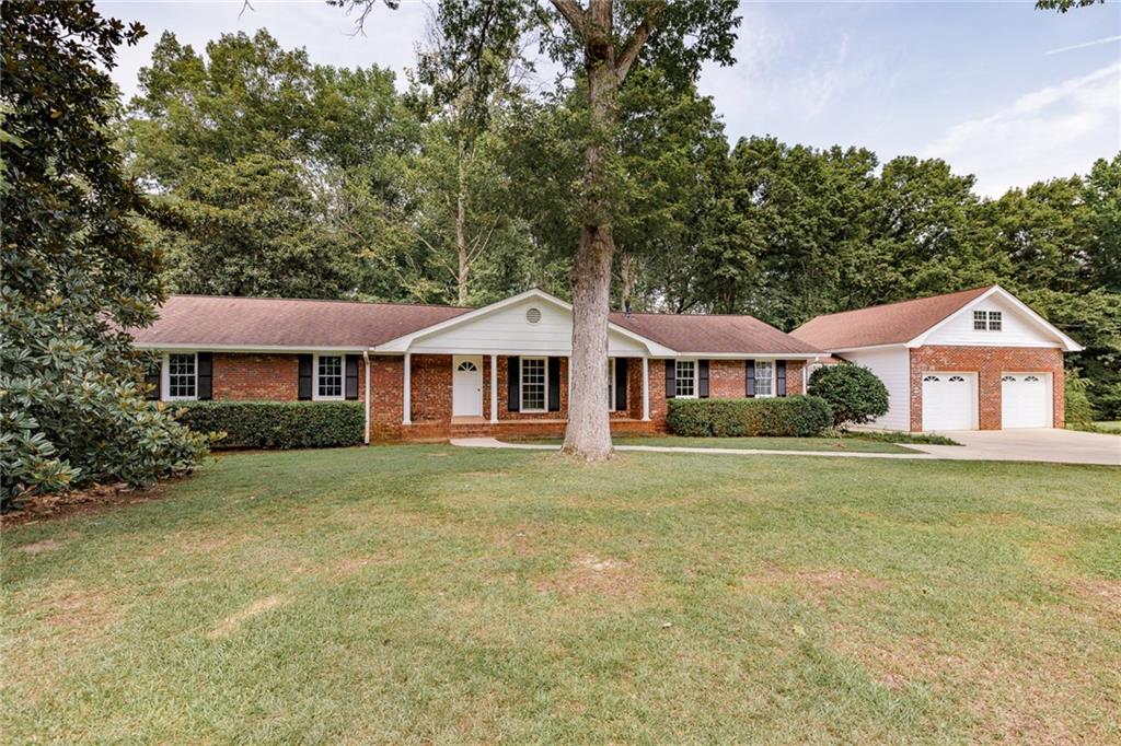 1081 Maple Circle Watkinsville, GA 30677