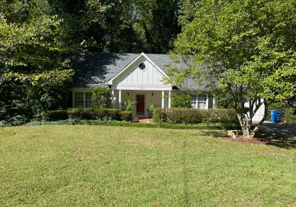 3113 Dodson Dr East Point, GA 30344