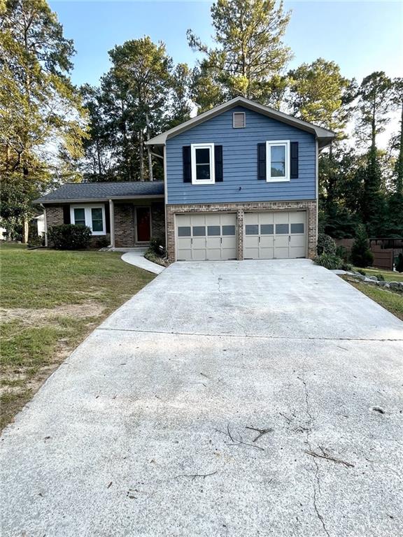 1986 Gibralter Way Conyers, GA 30012