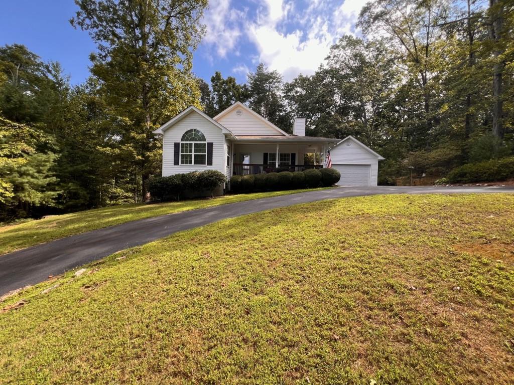 35 Long Branch Way Dahlonega, GA 30533