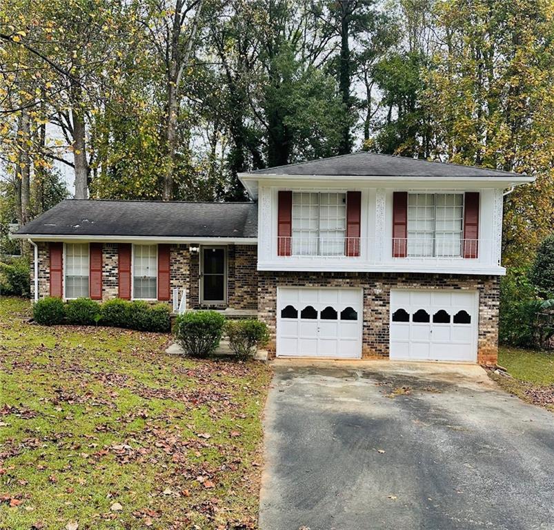 1482 Indian Forest Trail Stone Mountain, GA 30083