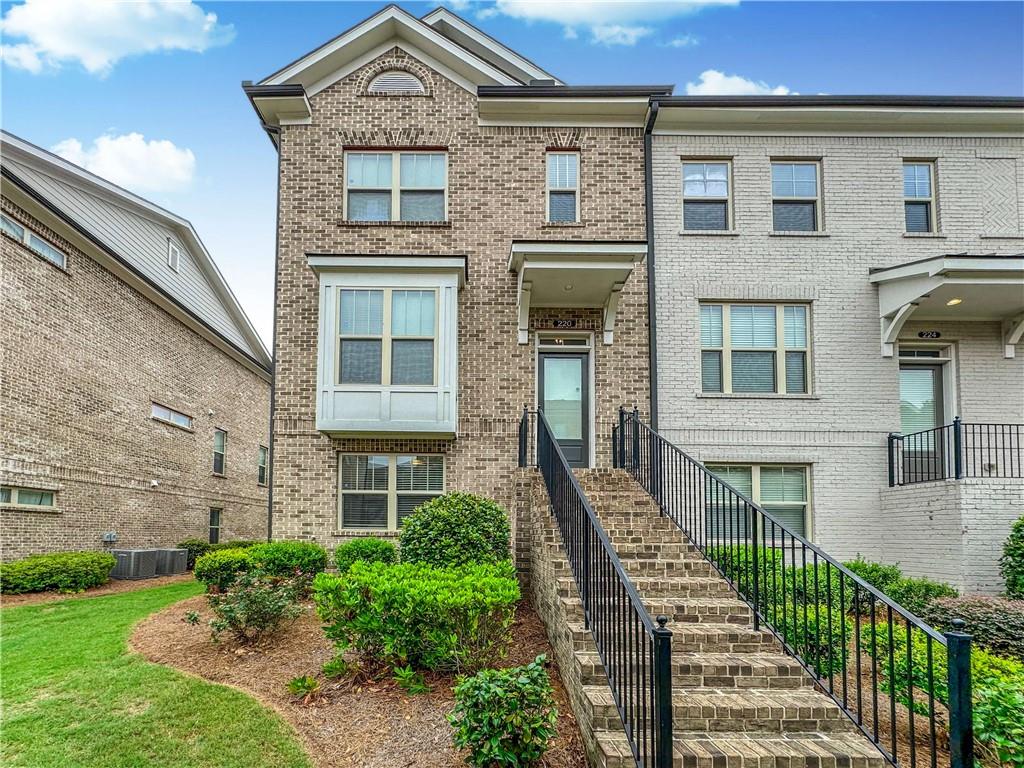 220 Bedford Alley Johns Creek, GA 30024