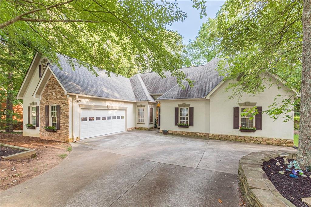 1065 Laurian Park Drive Roswell, GA 30075